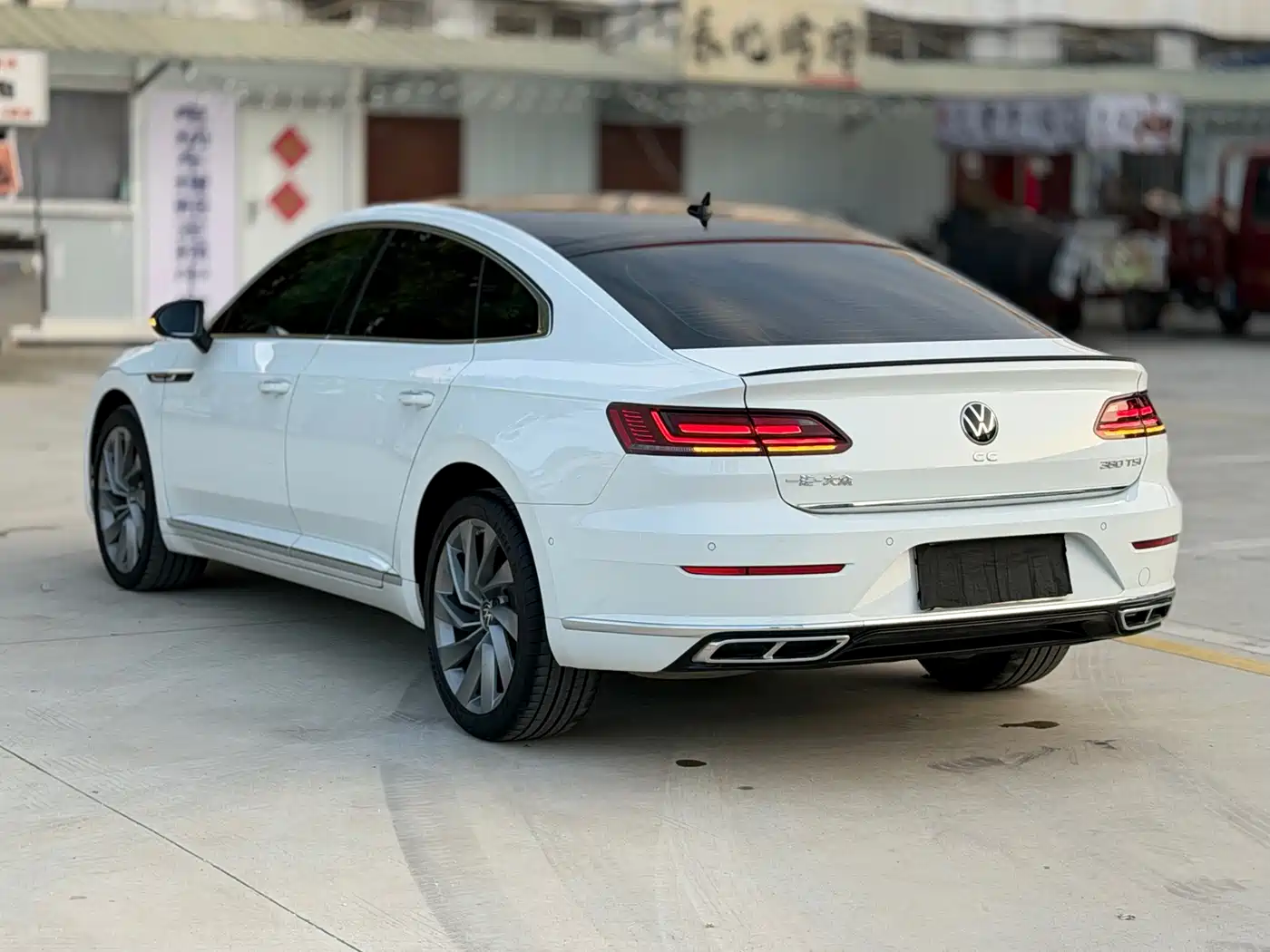 Volkswagen FAW-Volkswagen CC 2024 380TSI Eye-catching Public Sharing Edition фото 5
