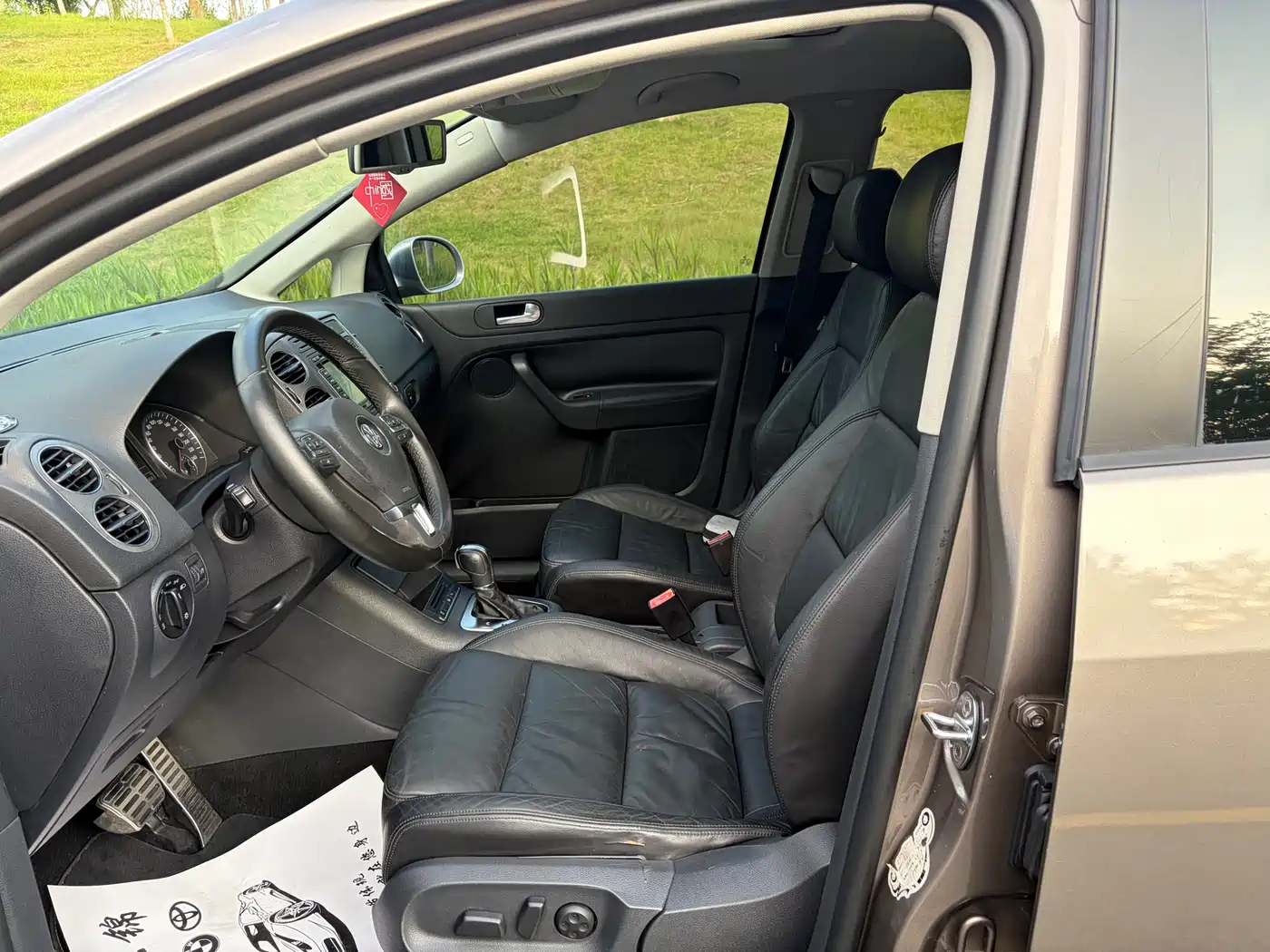 Volkswagen Golf (Import) 2011 1.4TSI Cross Golf фото 11