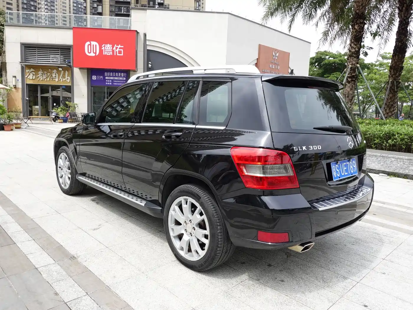 Mercedes-Benz GLK-Class (Import) 2011 GLK 300 4MATIC Luxury фото 6
