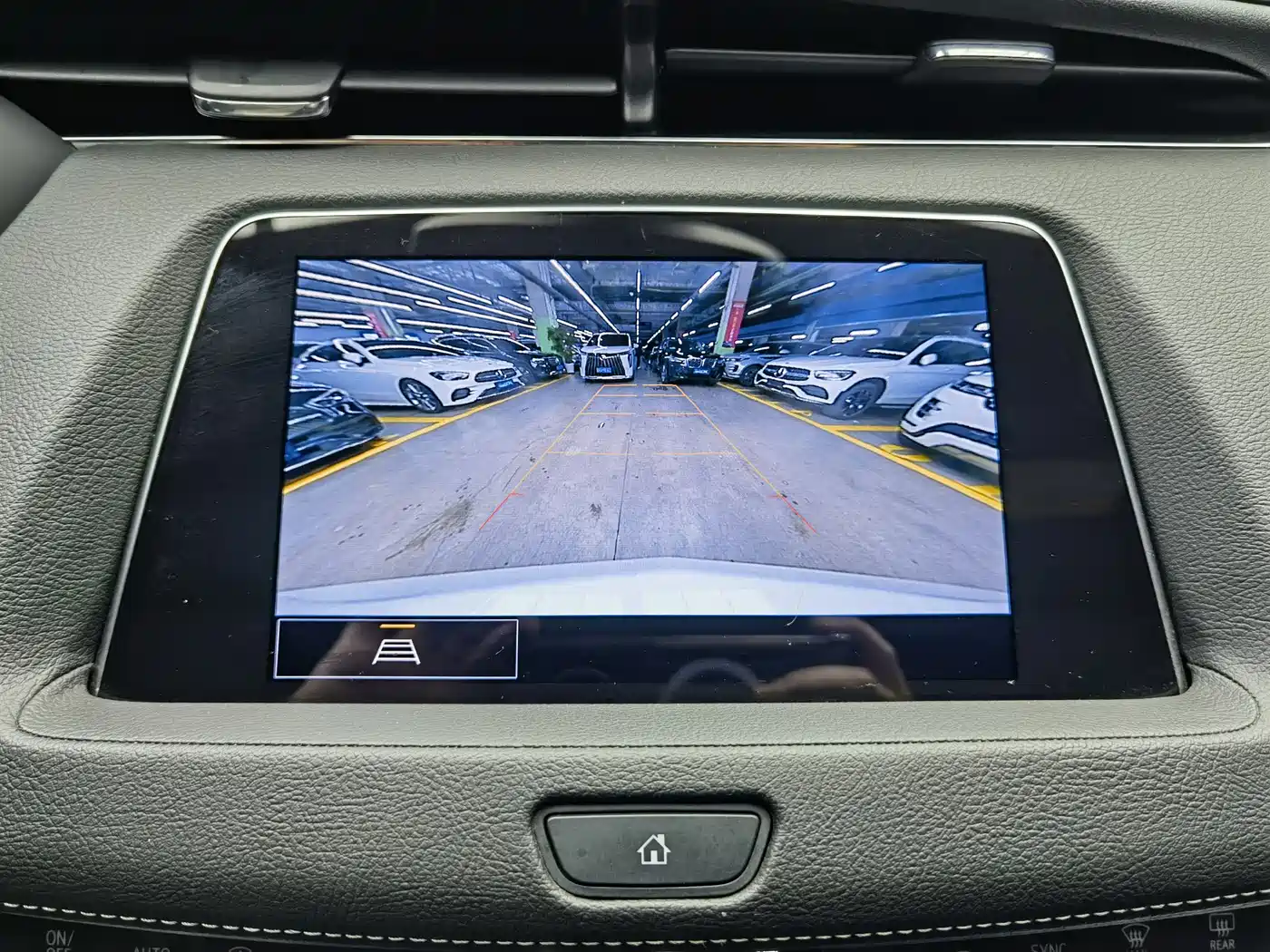 CADILLAC XT4