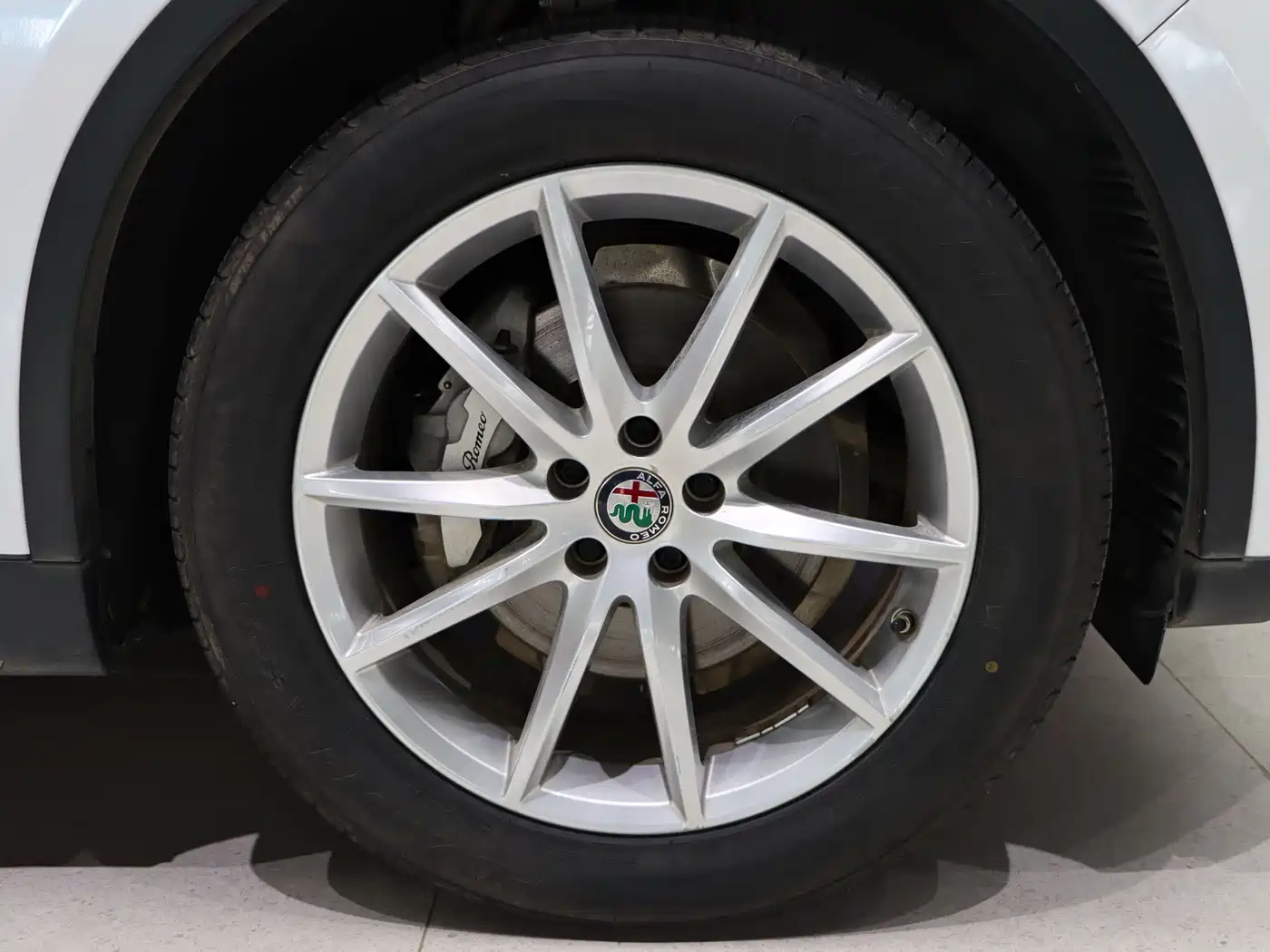 Alfa Romeo Stelvio 2019 2017 2.0T 280HP Luxury