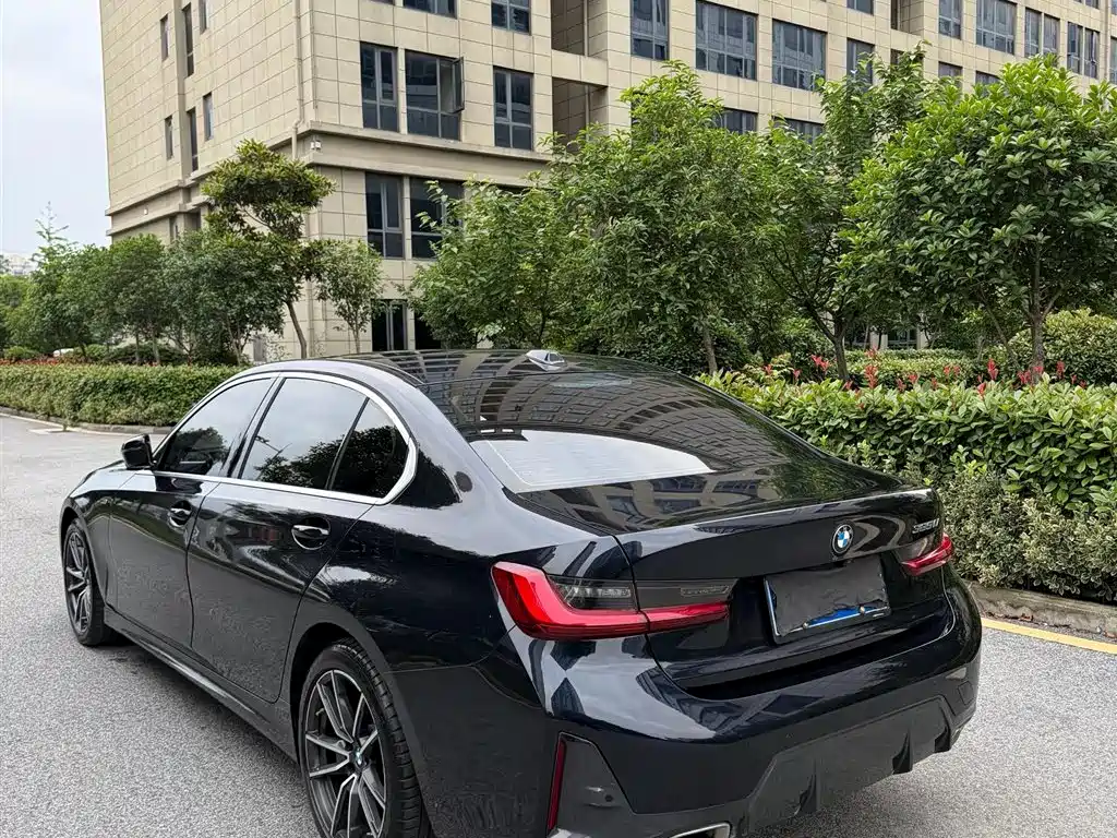 BMW 3 Series 2023 325Li M Sport Package фото 6