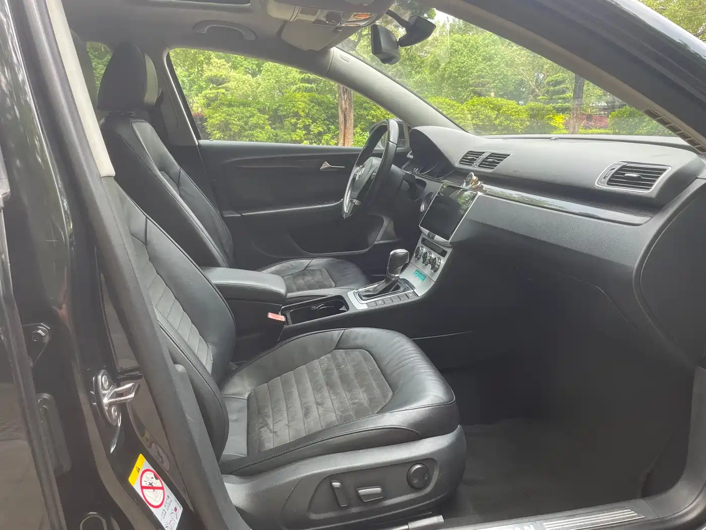 Volkswagen Magotan 2012 Facelift 2.0TSI Premium фото 7