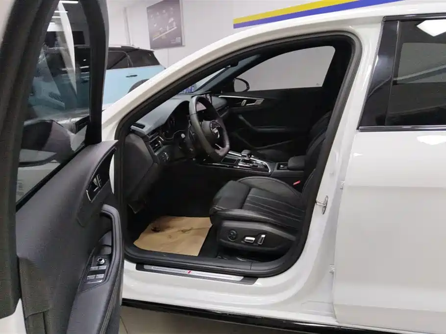 Audi A4L 2024 40 TFSI Luxury Dynamic фото 9