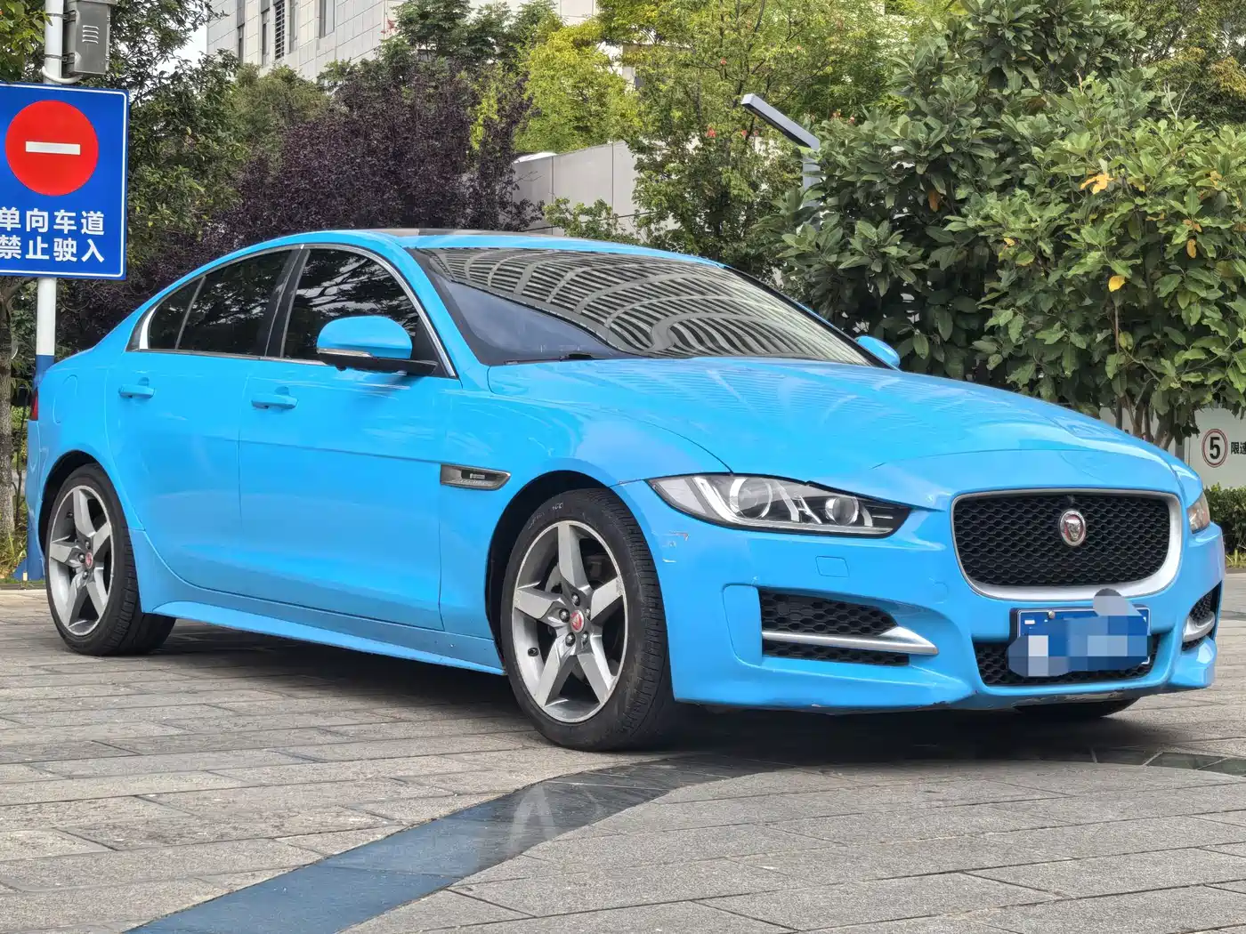 Jaguar XE 2016 2015 2.0T 200PS R-Sport