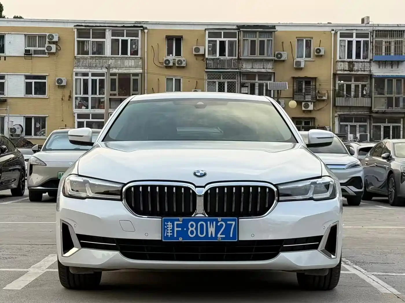 BMW 5 Series 2023 530Li Leading M Sport Package фото 2