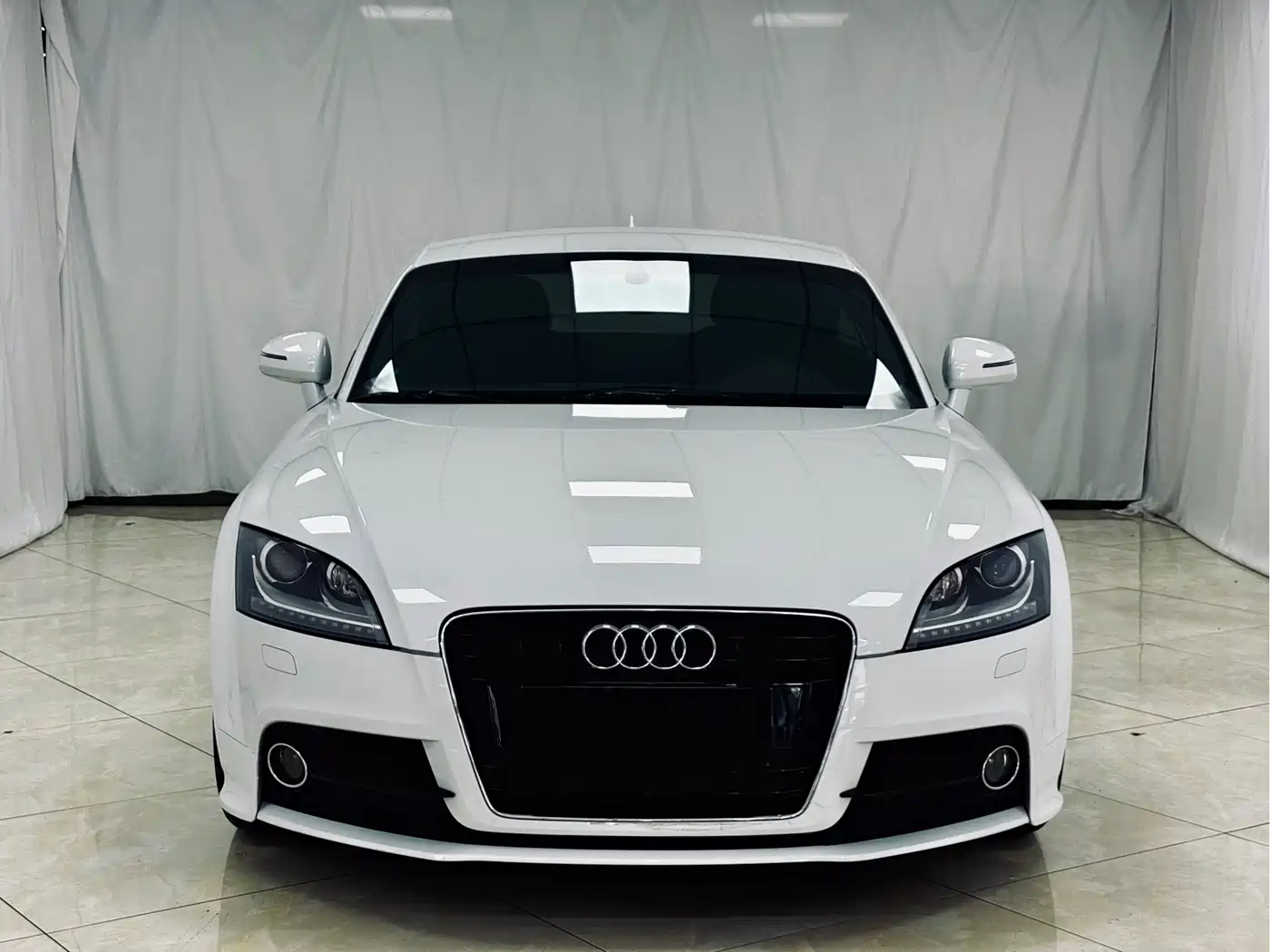 Audi TT 2014 TT Coupe 45 TFSI Premium Edition фото 2