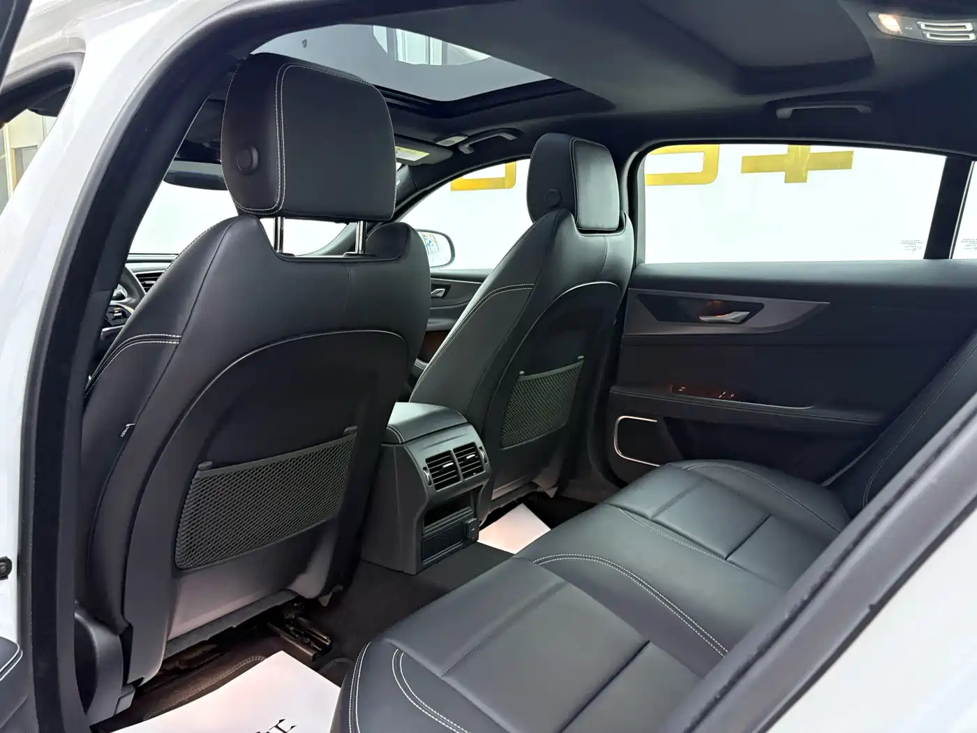 Jaguar XEL, миниатюра 12