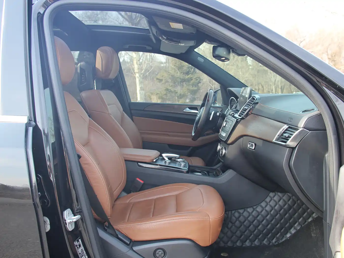 Mercedes-Benz GLS 2017 GLS 400 4MATIC Luxury фото 16
