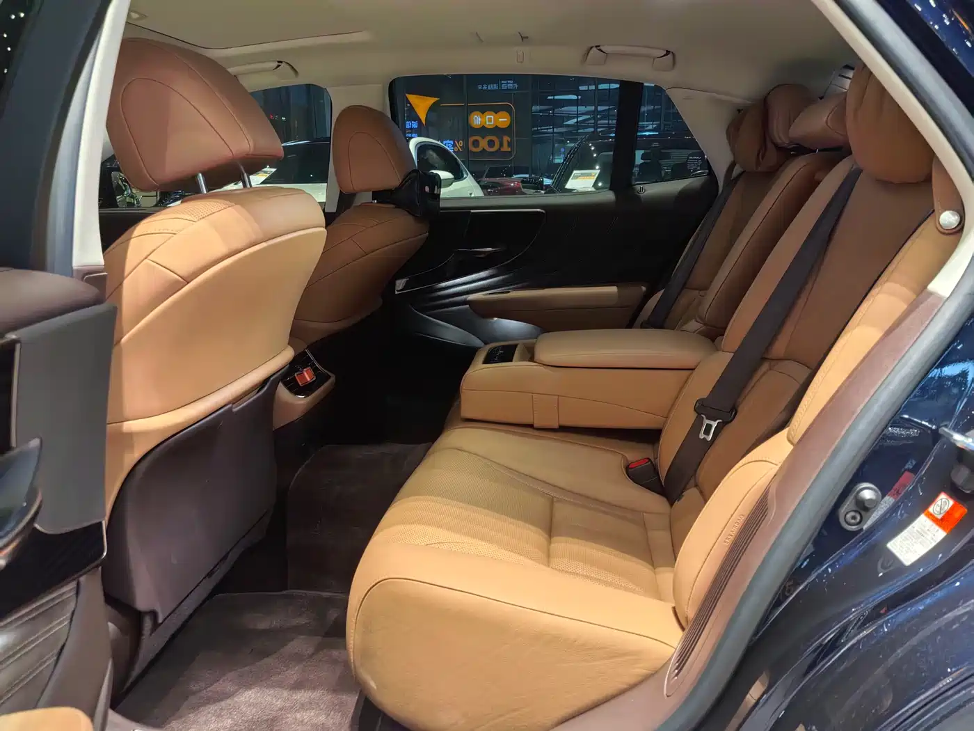 Lexus LS 2020 500h Excellence (China VI) фото 6
