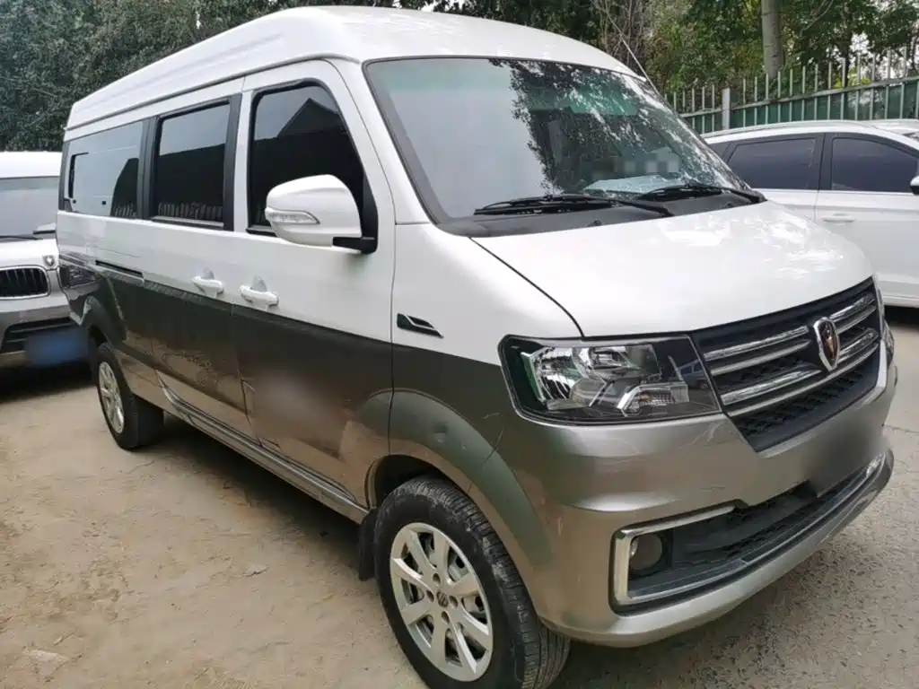 Jinbei New Hiace X30L 2024 2024 Fortune Edition Passenger Van 5/6/7-seater