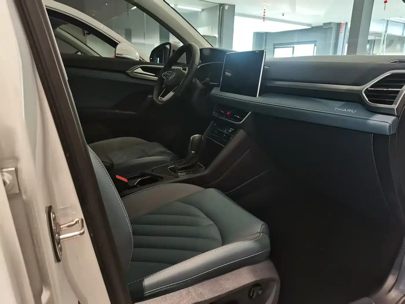 Volkswagen Tharu 2023 300TSI 2WD Full Moon Edition фото 4