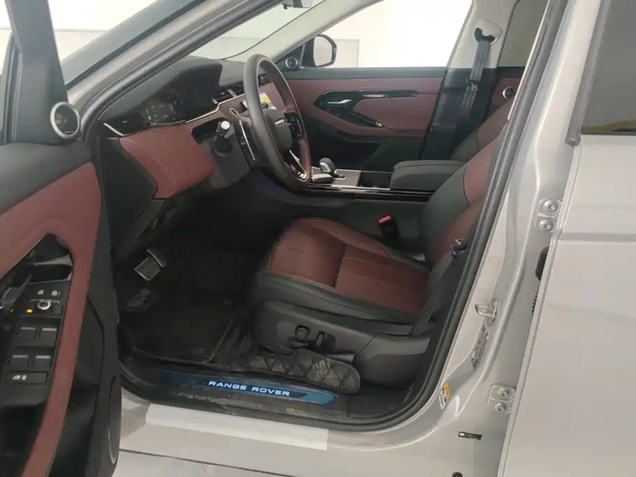Land Rover Range Rover Evoque 2025 2024 Range Rover Evoque L 249PS Light Master Edition