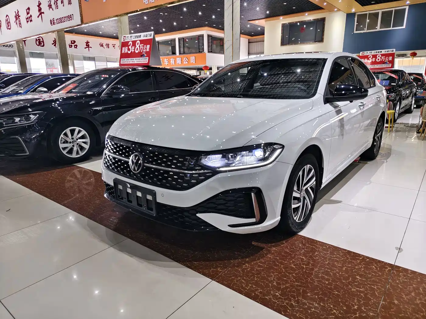 Фото 1 - Volkswagen Lavida