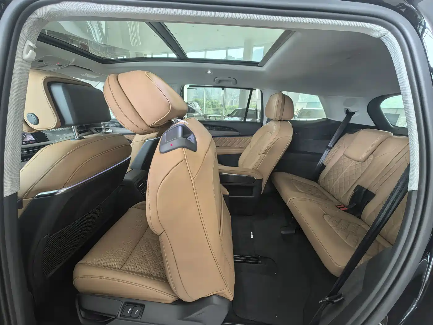 Audi Q6 2025 2024 45 TFSI quattro Qi Yun Yu Lin Package 6-seater