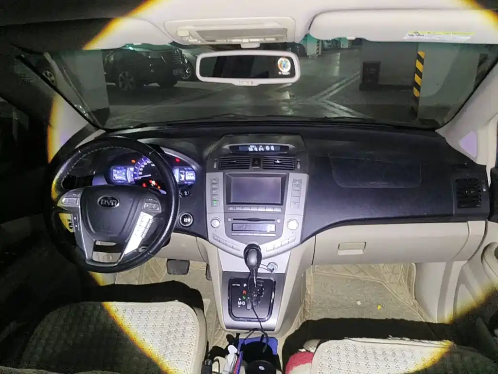 BYD S6 2012 2012 2.4L Automatic Exclusive