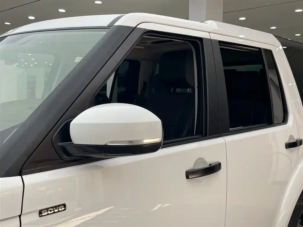 Land Rover Discovery 2016 3.0 SC V6 SE фото 7