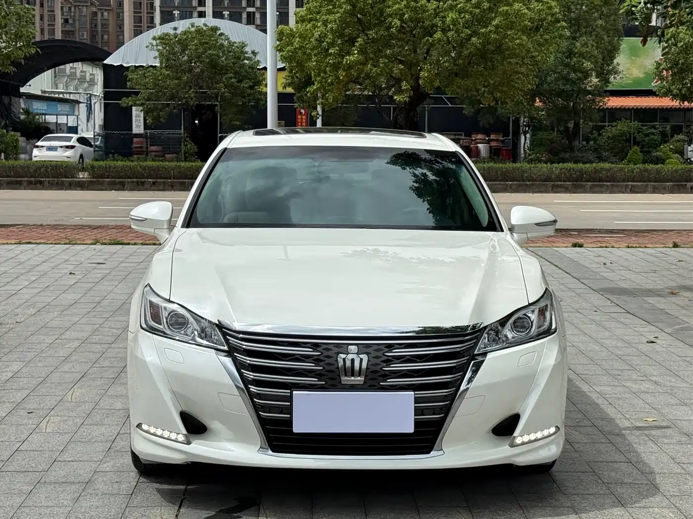 Toyota Crown 2015 2.0T Fashion фото 2