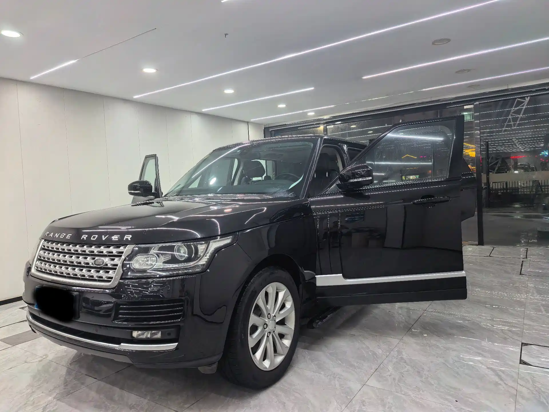 Фото 1 - Land Rover Range Rover