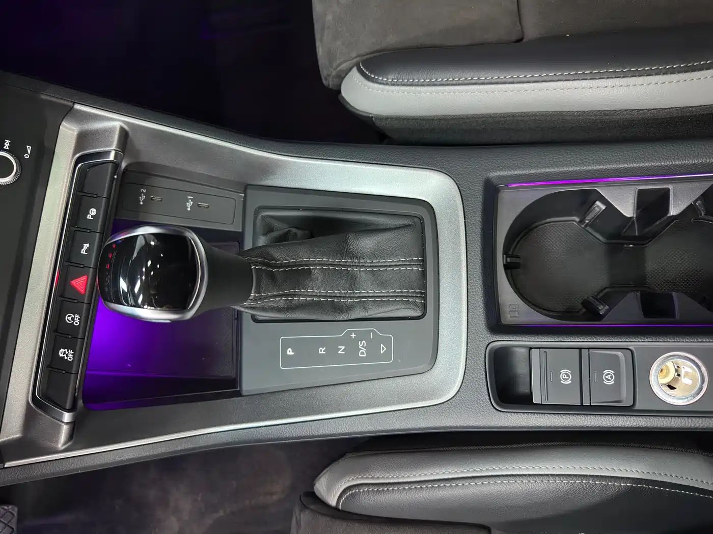 Audi Q3 2022 35 TFSI Fashion Dynamic фото 16