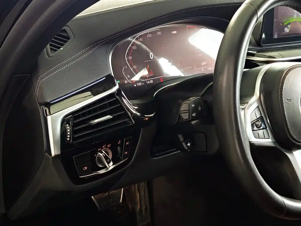 BMW 5 Series 2020 530Li Exclusive M Sport Package фото 11