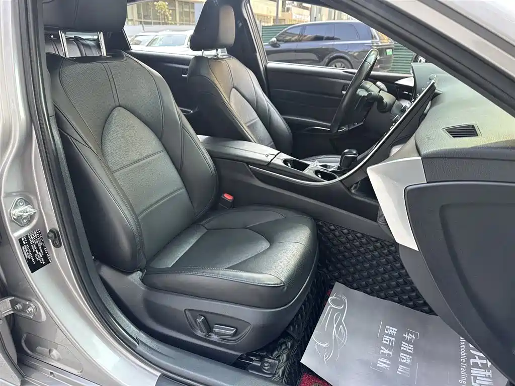 Toyota Avalon 2021 2.5L Luxury Edition фото 14