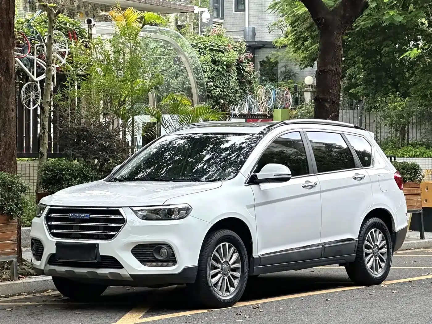 Фото 1 - Haval H6