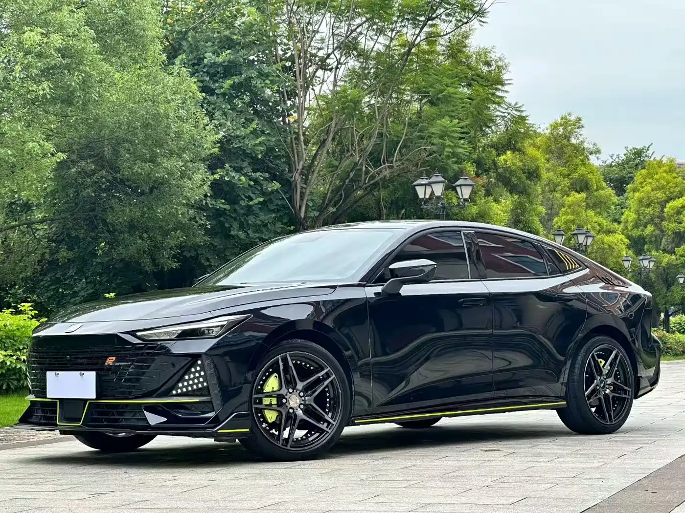Changan UNI-V