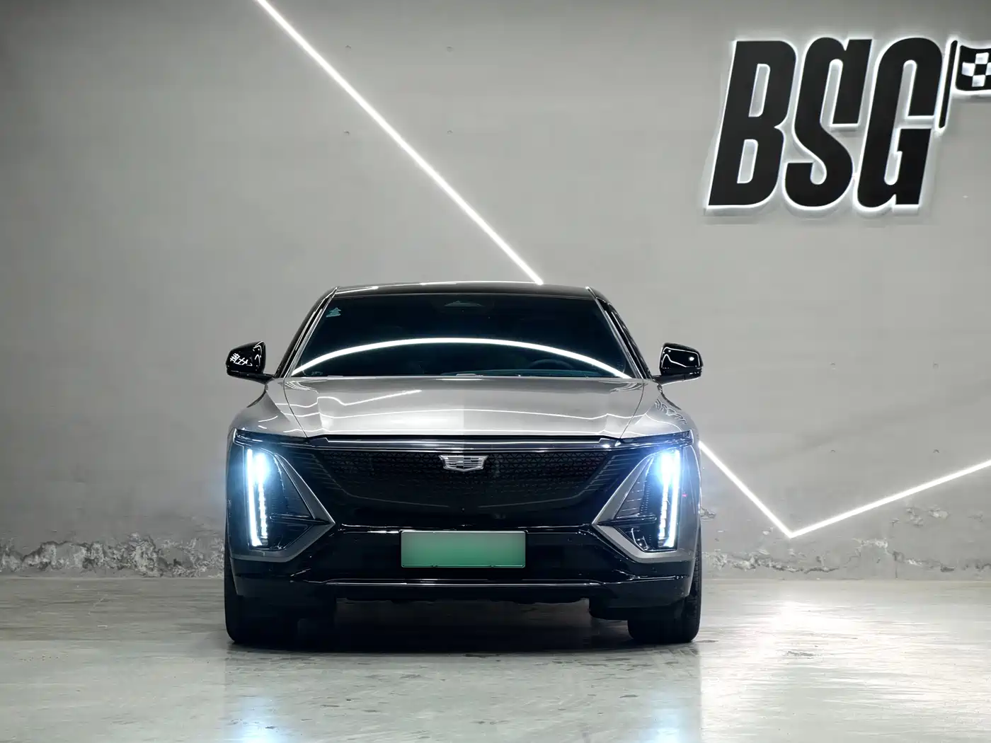 Cadillac IQ Rui Ge 2022 All-Wheel Drive High Performance Premium Edition фото 2