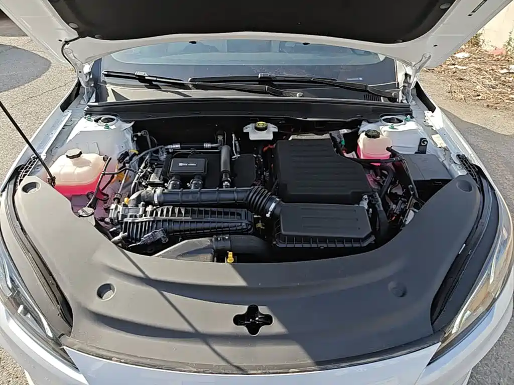 صورة 20 - BYD Seal 05