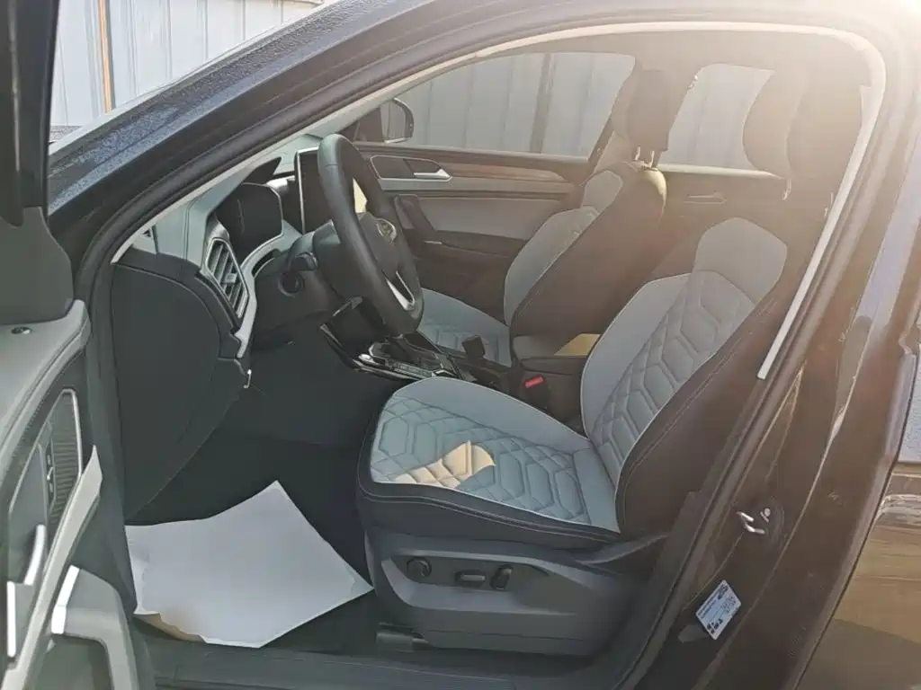 صورة 15 - Volkswagen Tayron
