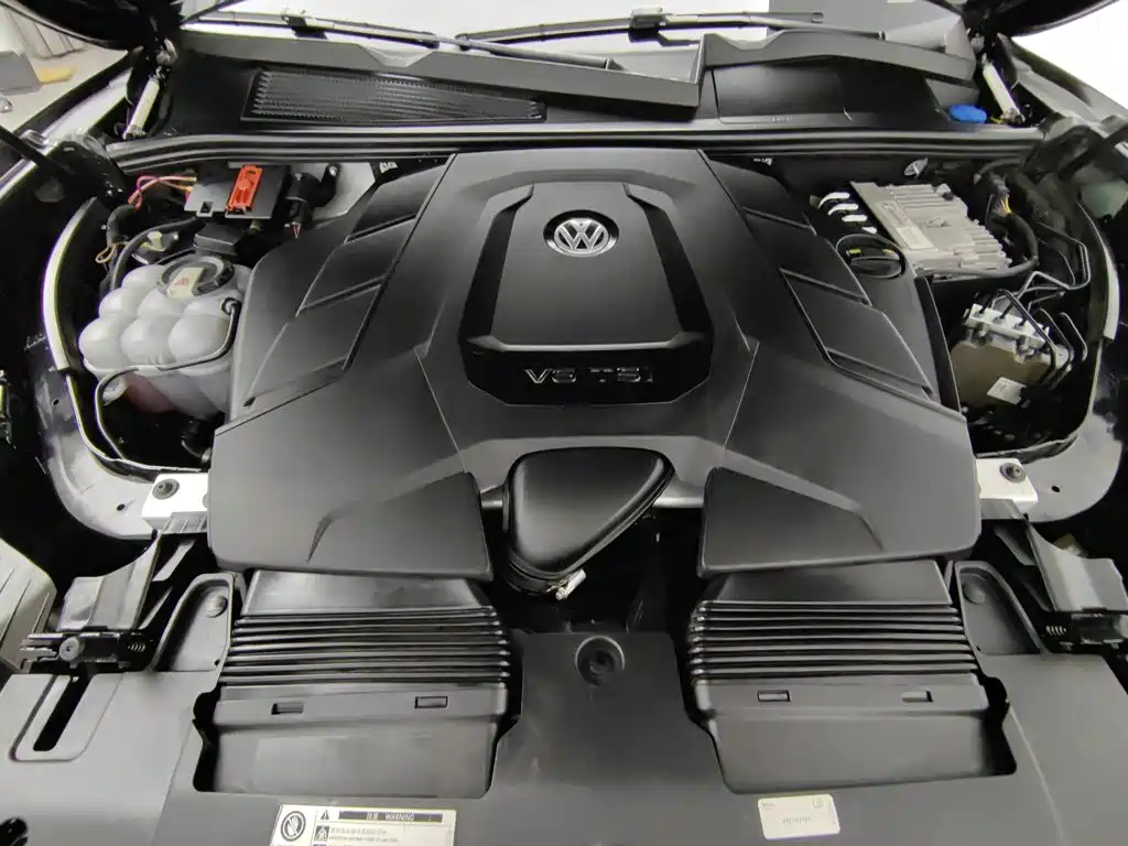 Фото 6 - Volkswagen Touareg