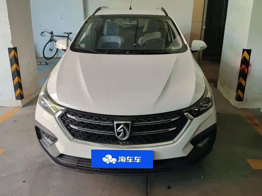 Baojun 310W 2018 2018 1.5L Auto Fashion China V