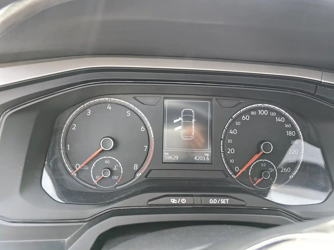VOLKSWAGEN POLO