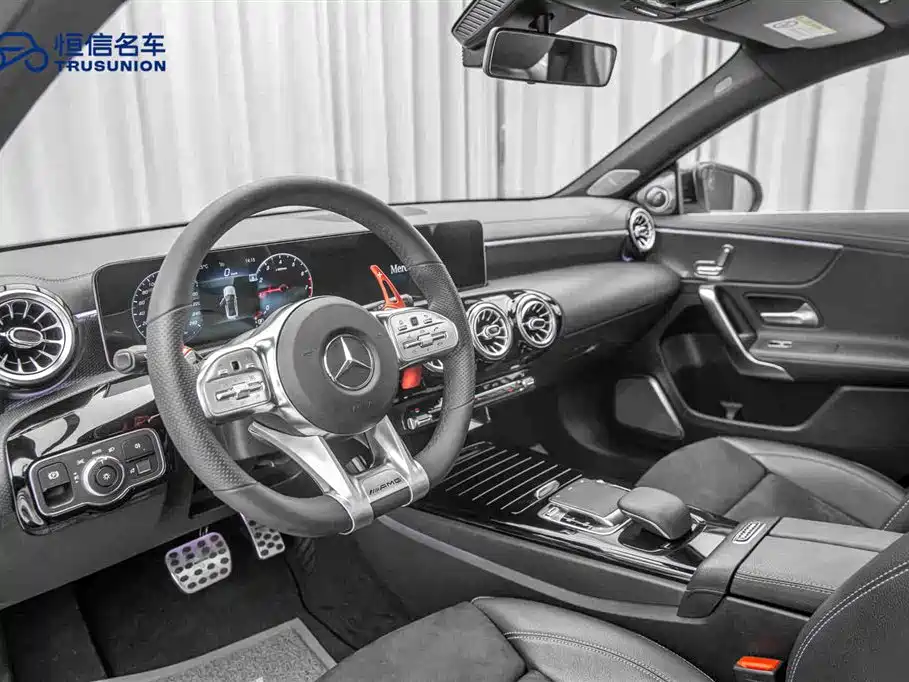 Mercedes-Benz A-Class 2019 A 200 L Sport Sedan фото 12
