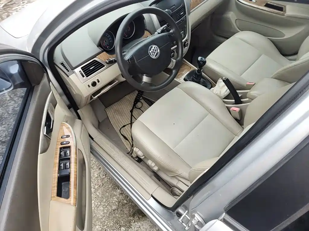 Фото 16 - Buick Excelle