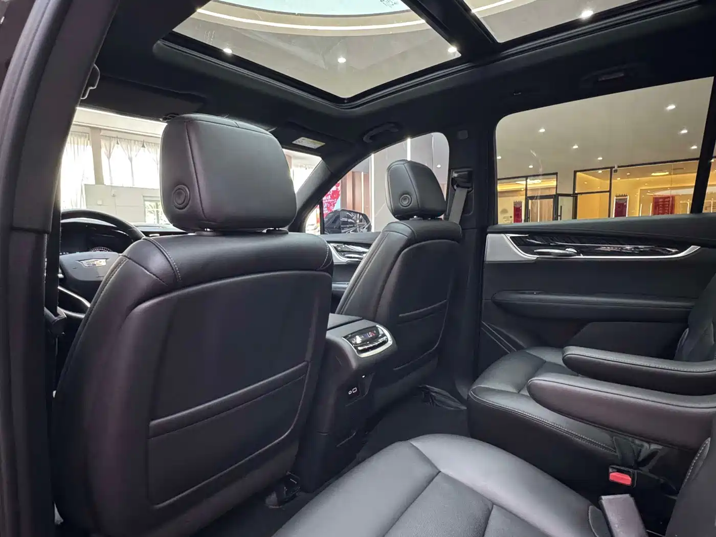 Cadillac XT6 2022 2.0T 6-Seater 4WD Luxury Edition фото 11