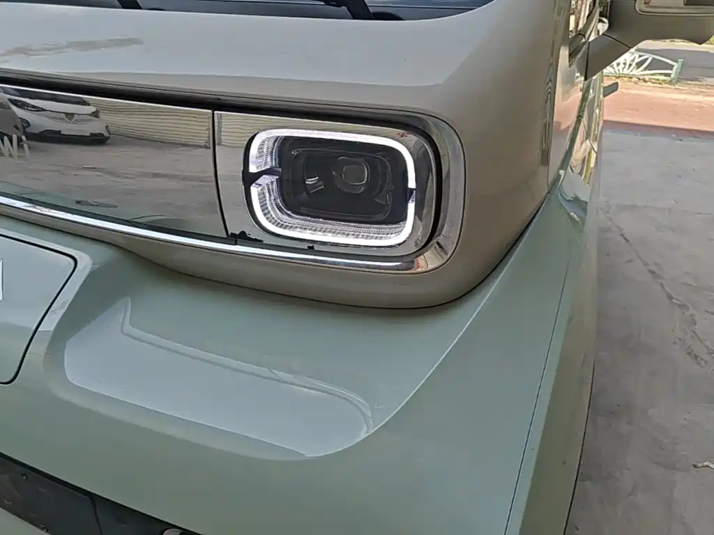 Фото 24 - Baojun KiWi EV