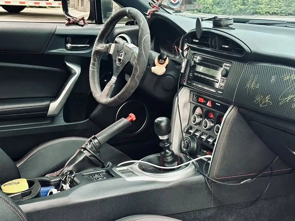 Toyota 86 2017 2.0L Manual Luxury фото 7