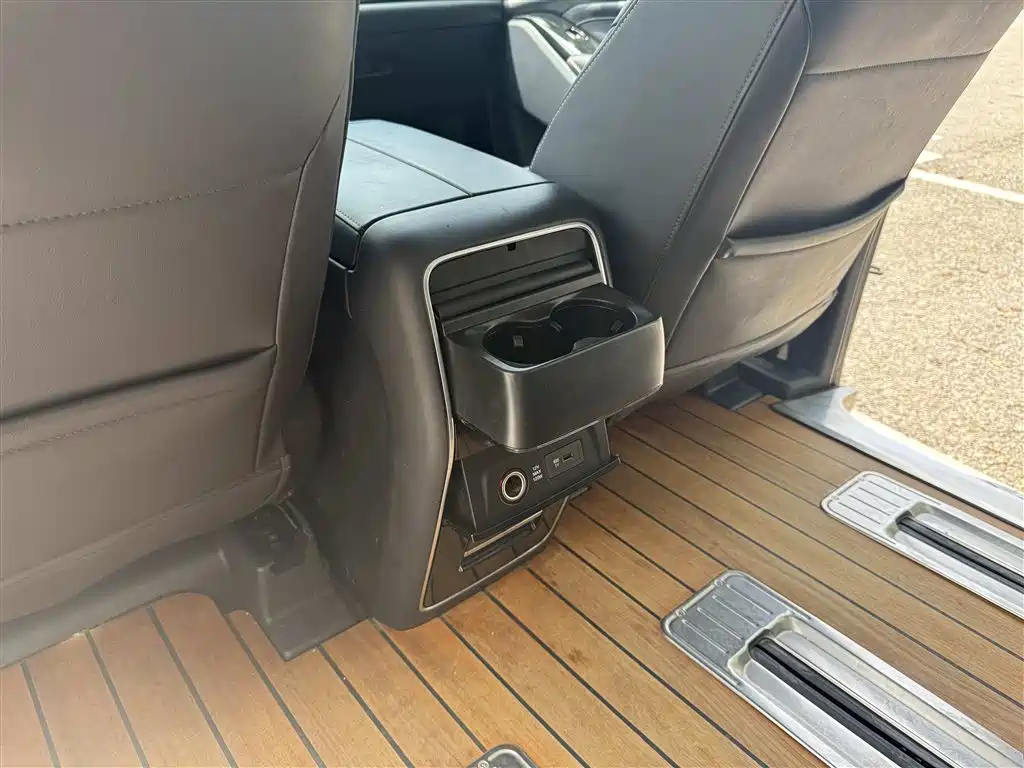 GAC Trumpchi Trumpchi M8 2021 Leading Show Series 390T Prestige Edition фото 29