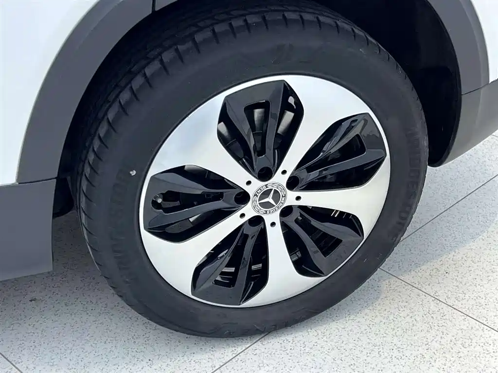 Mercedes-Benz GLB 2023 GLB 220 Style фото 31