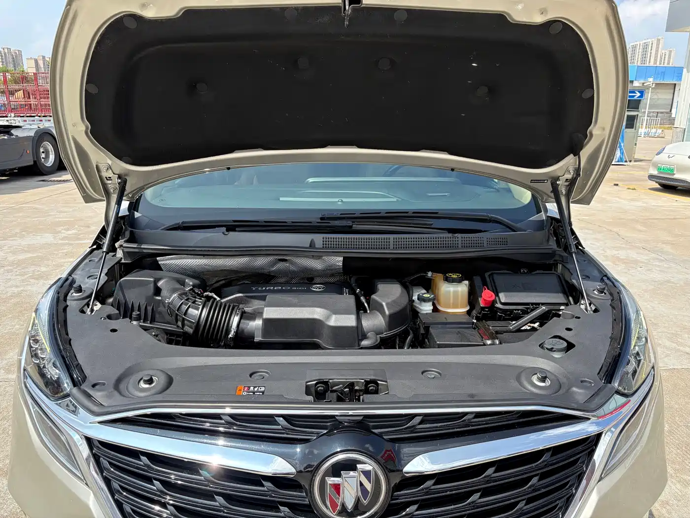 Фото 11 - Buick GL8