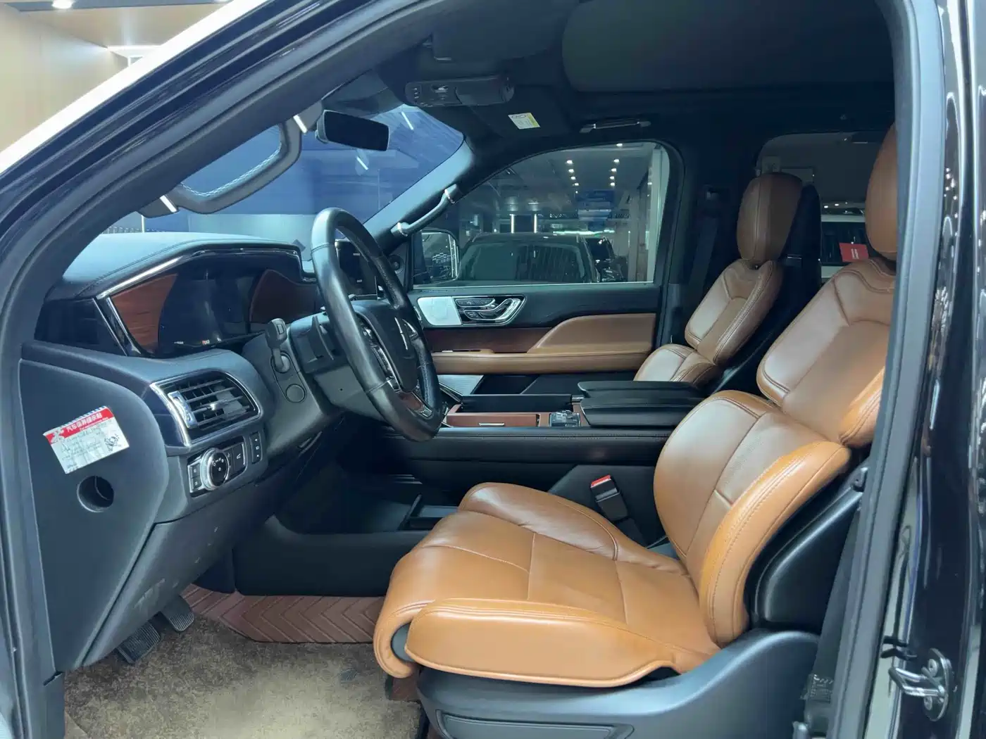 LINCOLN NAVIGATOR