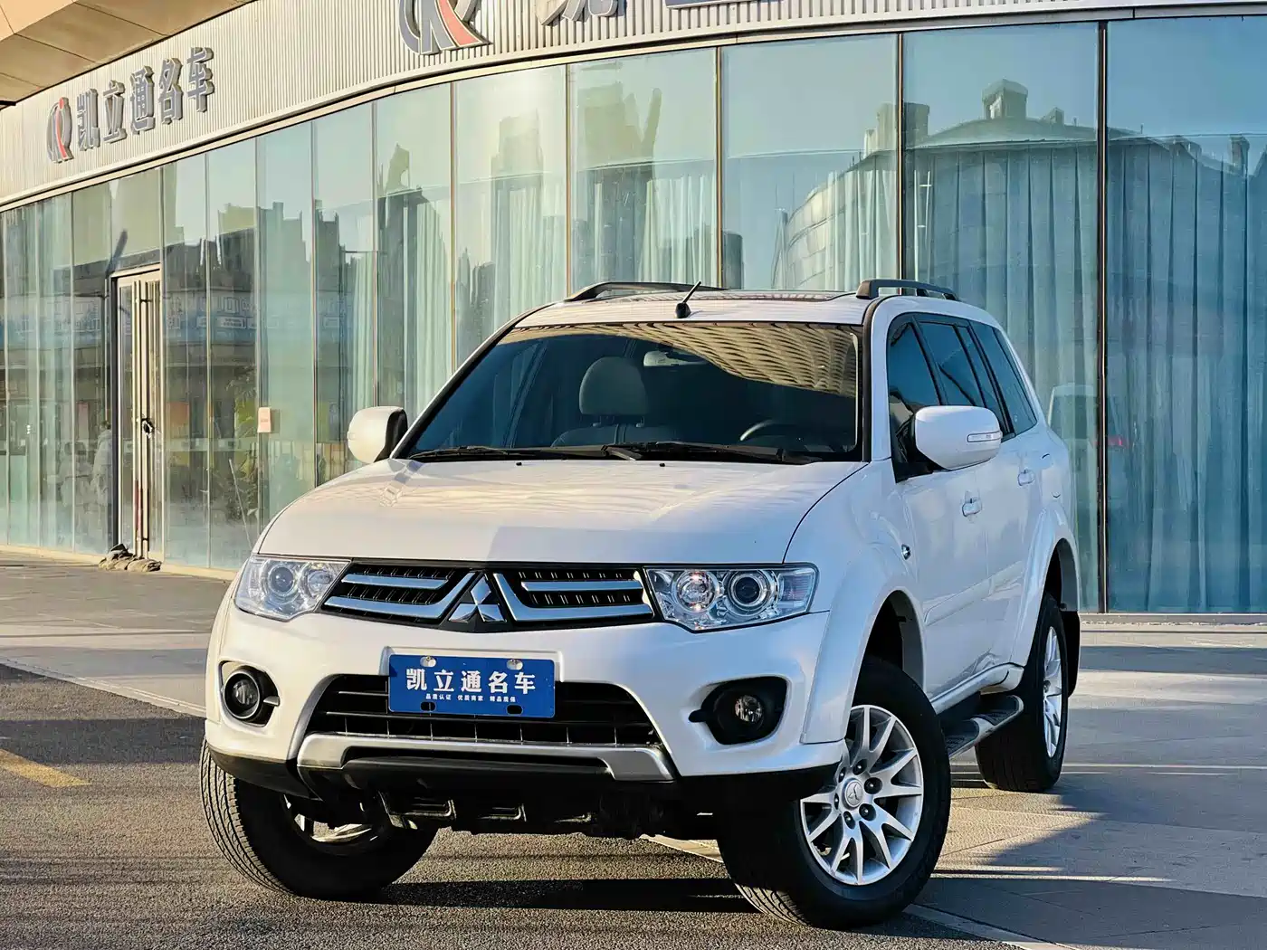 Mitsubishi Pajero Sport 2013 3.0L Automatic 2WD Luxury