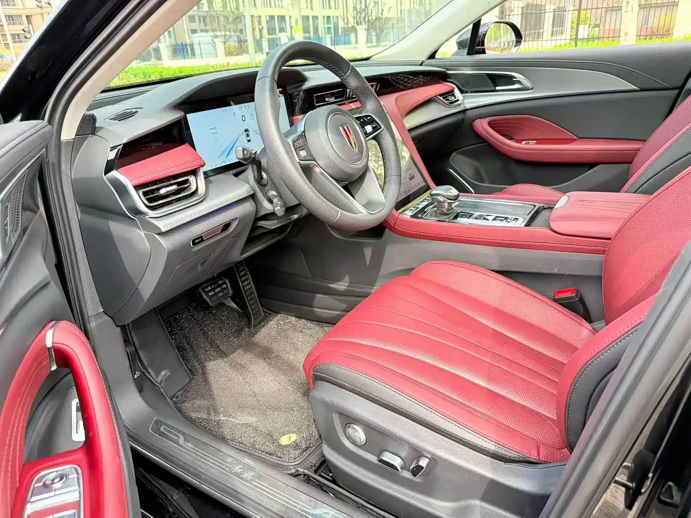 Hongqi H5 2024 2.0T Automatic Smart Connect Flag Smooth Edition фото 4
