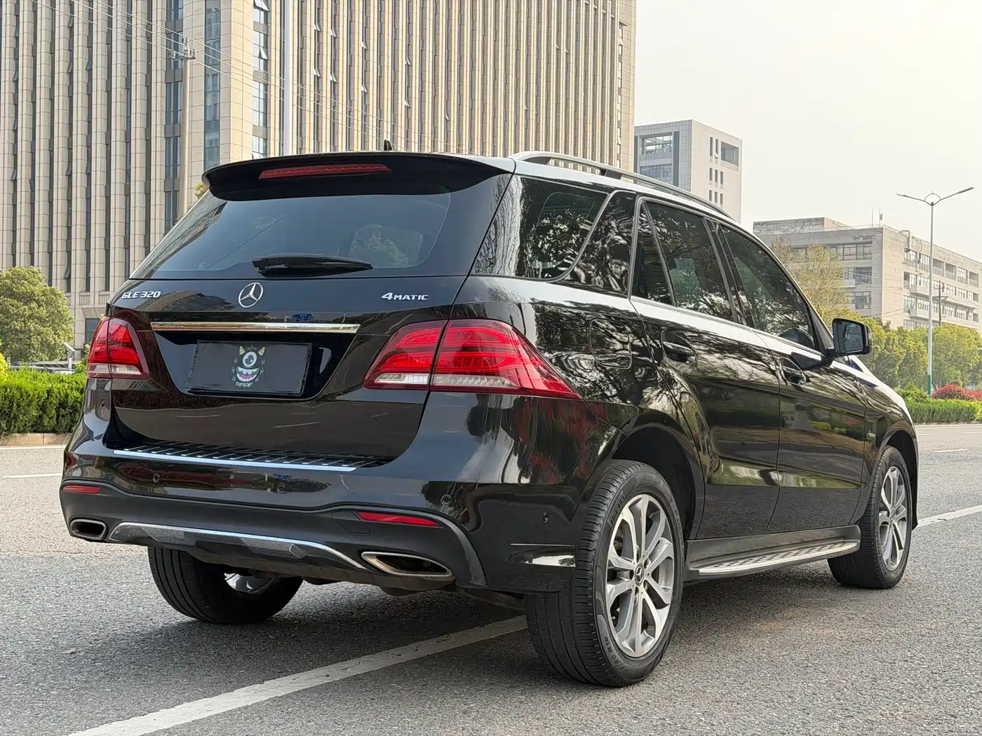 Mercedes-Benz GLE 2018 GLE 320 4MATIC Dynamic Ultimate Edition фото 4