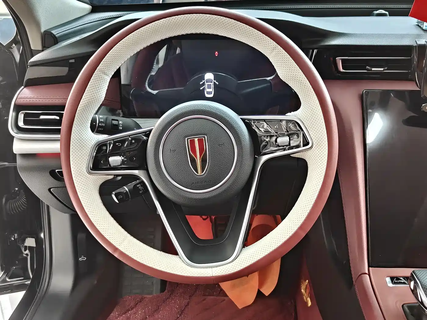 Hongqi H5 2025 2.0T Automatic Qixiang 500,000 Units Commemorative Edition фото 12