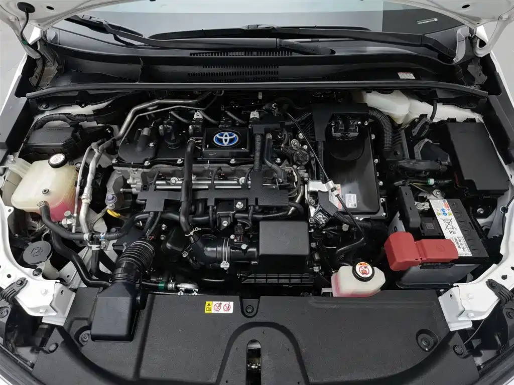 Toyota Corolla 2021 Hybrid 1.8L E-CVT Elite Edition фото 6