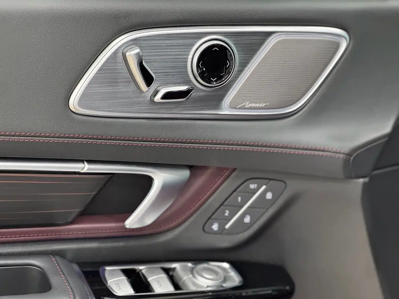 Buick Century 2025 2025 2.0T 7-Seater World Edition