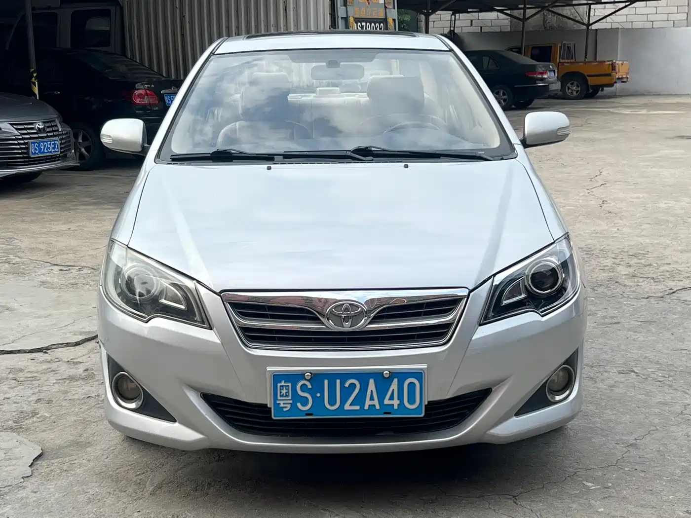 Toyota Corolla 2013 1.6L Automatic Excellence Edition фото 2